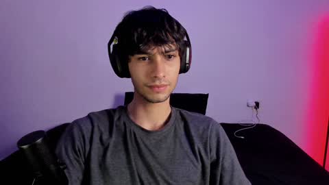 khozler_ online show from January 7, 2:20 am