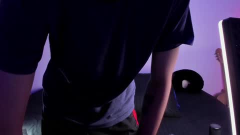 khozler_ online show from February 2, 4:59 am