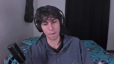 khozler_ online show from September 19, 4:58 am