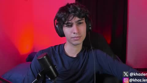 khozler_ online show from October 29, 2:36 am