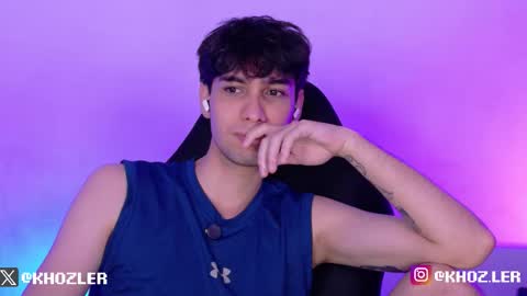 khozler_ online show from January 19, 1:42 am