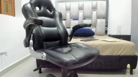 Kris Evans online show from April 16, 11:33 am