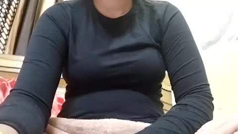 khushisinghh online show from December 18, 12:43 am