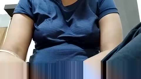 khushisinghh online show from December 23, 4:17 pm