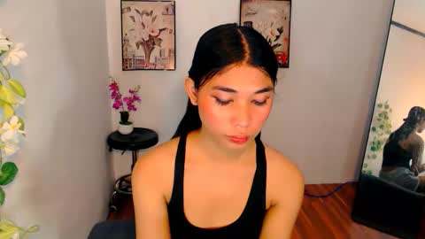 Snapshot of kiannalima chatting on December 14, 2:39 am kiannalima online show from December 14, 2:39 am