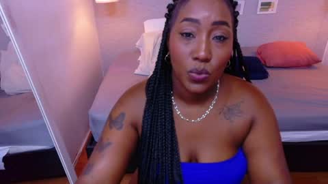 Snapshot of kiara_evanss chatting on May 15, 11:01 pm Kiara online show from May 15, 11:01 pm