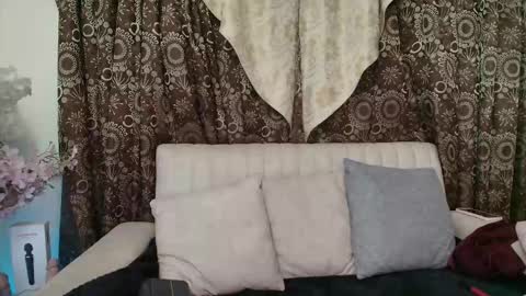 Snapshot of kiaraa88 chatting on December 17, 12:11 pm Valery online show from December 17, 12:11 pm