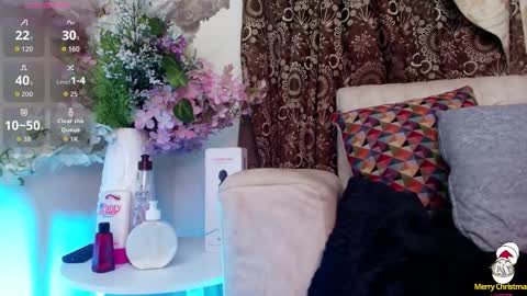 Snapshot of kiaraa88 chatting on December 22, 12:13 pm Valery online show from December 22, 12:13 pm