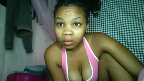 Snapshot of kiarah_69 chatting on June 2, 4:58 am kiarah 69 online show from June 2, 4:58 am