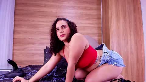 kiaralopez_ online show from June 3, 2:58 am
