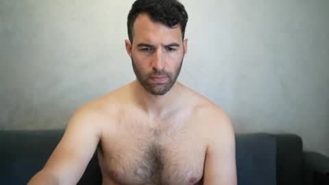 Manu online show from April 1, 11:11 am