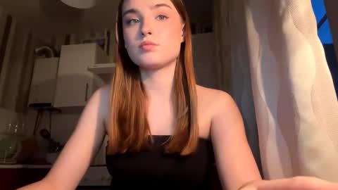 Ola my name is Lissa  Lets hit 10 Thumbs Up together   online show from March 26, 3:39 pm