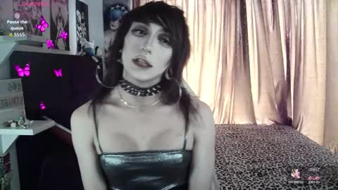 Snapshot of kiiller_queen chatting on November 26, 4:52 pm kenny online show from November 26, 4:52 pm