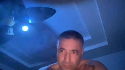 Snapshot of kikelst13 chatting on September 12, 2:33 am kikelst13 online show from September 12, 2:33 am