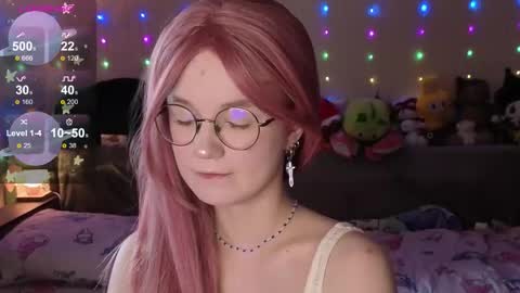 kiki_blue_eyes online show from February 12, 5:57 am