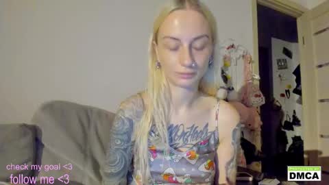 Kiki online show from October 20, 4:51 pm