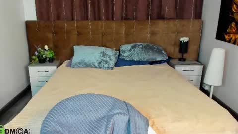 Snapshot of kiki_shanel chatting on June 25, 12:43 am Kiki online show from June 25, 12:43 am