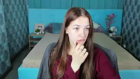 Snapshot of kiki_shanel chatting on July 15, 12:49 am Kiki online show from July 15, 12:49 am