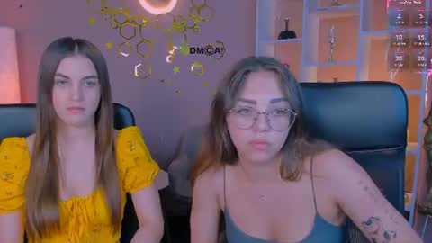Snapshot of kiki_swan chatting on July 1, 12:18 pm kiki_swan online show from July 1, 12:18 pm