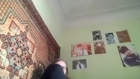 kikibang_ online show from March 13, 10:44 am