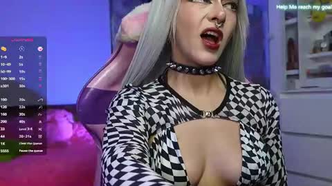 kiki online show from July 17, 10:03 pm
