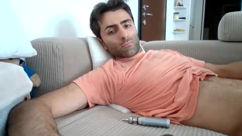 kikkus01 online show from May 7, 1:38 pm