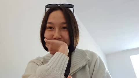 Britney online show from March 7, 4:31 am