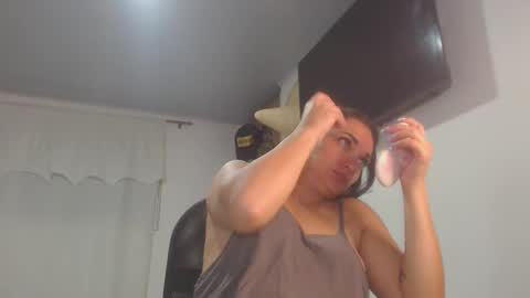 Snapshot of killey_saints chatting on February 7, 1:42 am killey online show from February 7, 1:42 am