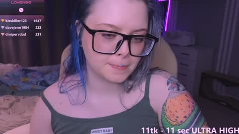 Ella online show from December 2, 7:16 pm