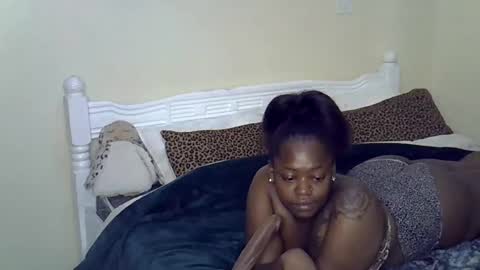 Snapshot of kilolo266 chatting on December 18, 3:07 pm lolo online show from December 18, 3:07 pm