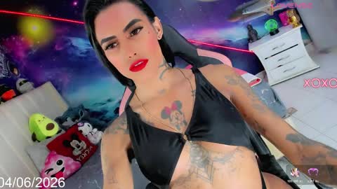 Snapshot of kilye_nellaa chatting on June 4, 12:00 pm kylie anthonella online show from June 4, 12:00 pm