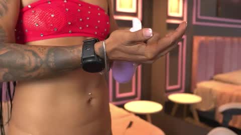 Kim online show from February 4, 1:17 pm