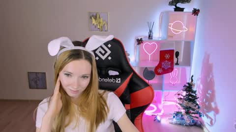 Snapshot of kim_boyd chatting on December 18, 12:07 pm kim_boyd online show from December 18, 12:07 pm