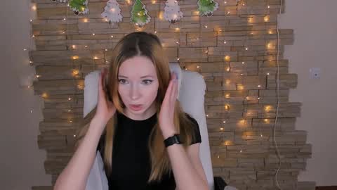 Snapshot of kim_boyd chatting on December 23, 8:11 am kim_boyd online show from December 23, 8:11 am