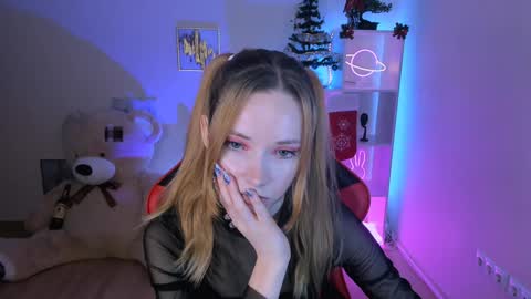 Snapshot of kim_boyd chatting on December 28, 12:13 pm kim_boyd online show from December 28, 12:13 pm