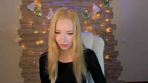 Snapshot of kim_boyd chatting on December 31, 7:42 am kim_boyd online show from December 31, 7:42 am