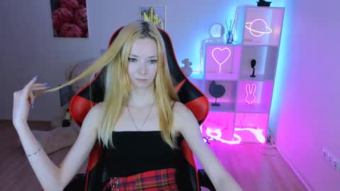 Snapshot of kim_boyd chatting on January 30, 7:48 pm kim_boyd online show from January 30, 7:48 pm