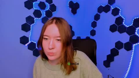 Snapshot of kim_classy chatting on December 21, 2:57 pm kim_classy online show from December 21, 2:57 pm