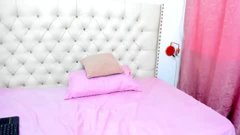 kim_eli online show from December 30, 7:53 pm