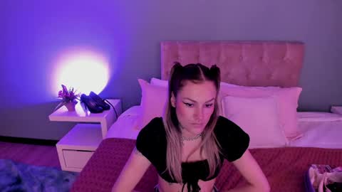 Kim Jeins666 online show from April 16, 12:50 pm