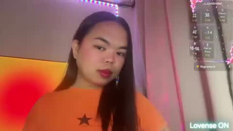 Snapshot of kim_kyile chatting on November 19, 12:49 pm KYLIE online show from November 19, 12:49 pm