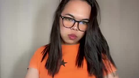 Snapshot of kim_kyile chatting on November 21, 6:06 pm KYLIE online show from November 21, 6:06 pm