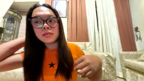 KYLIE online show from April 12, 2:33 pm