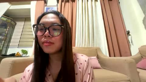 KYLIE online show from April 17, 2:09 pm