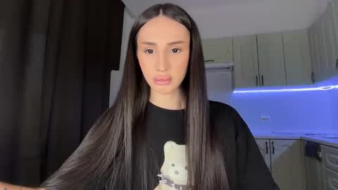 Kim Oberlin online show from February 28, 1:01 pm