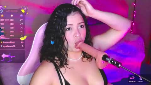 Snapshot of kim_saenz20 chatting on October 4, 4:21 am Kim Mishell online show from October 4, 4:21 am