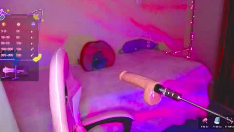 Snapshot of kim_saenz20 chatting on October 17, 2:37 am Kim Mishell online show from October 17, 2:37 am