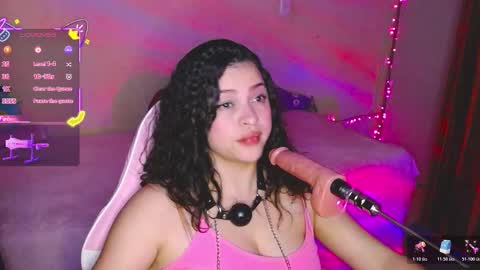 Snapshot of kim_saenz20 chatting on October 22, 6:24 am Kim Mishell online show from October 22, 6:24 am