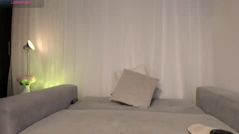 Kim online show from April 7, 2:12 am