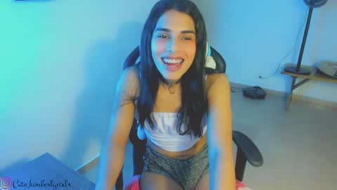 Snapshot of kim_wexler chatting on January 23, 11:47 pm OnlyFans kimberlywexlr online show from January 23, 11:47 pm